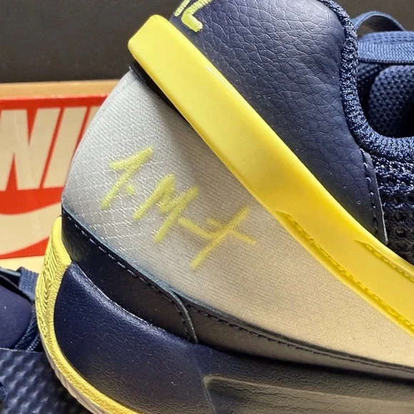 NEW Nike JA 1 Midnight Navy Light Lemon – Men’s Size 10 (FQ4796-402)